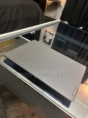 Laptop Lenovo 8GB AMD Ryzen 3 SSD 128GB
