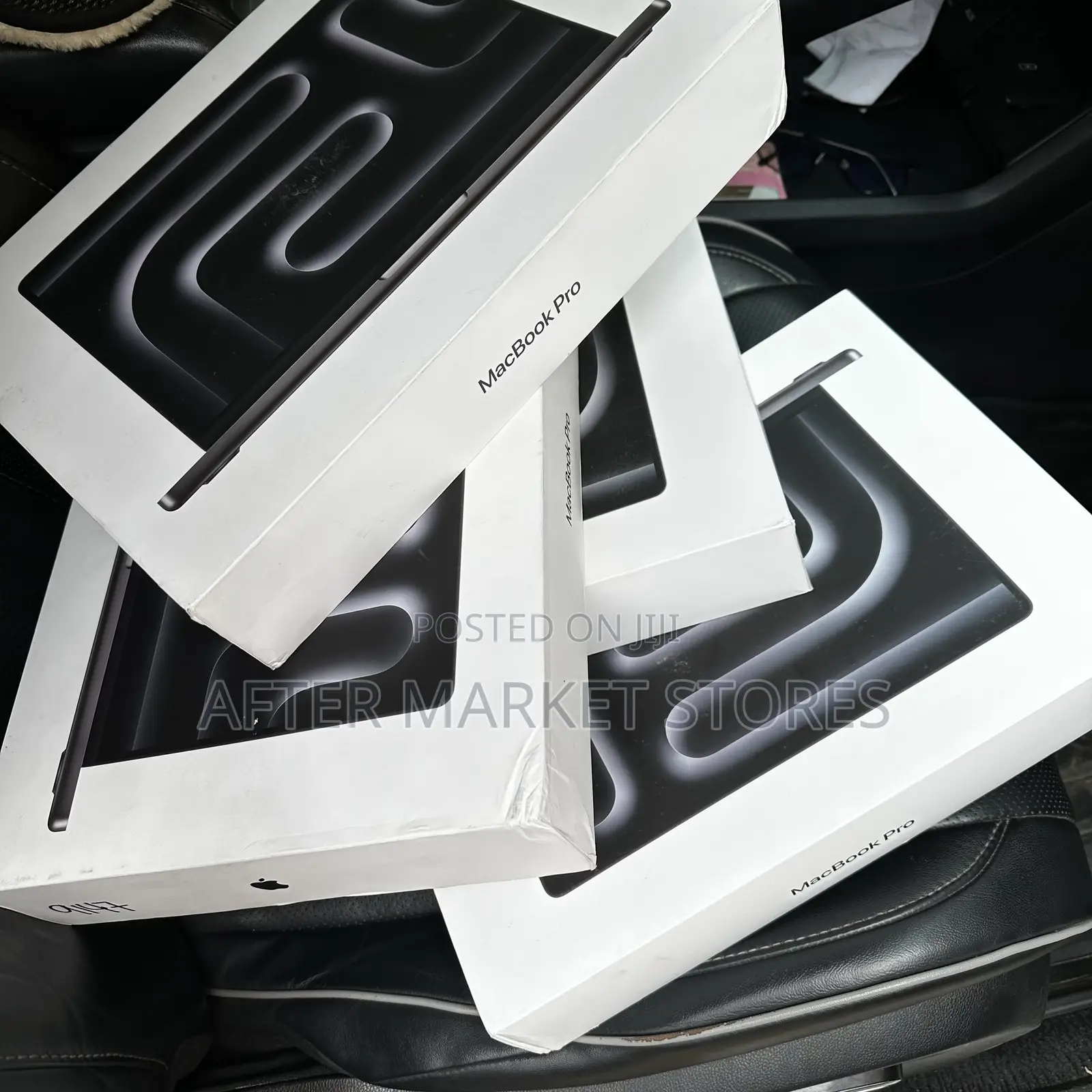 New Laptop Apple MacBook Pro 2026 M5 Max 36GB Apple M5 Max SSD 2T