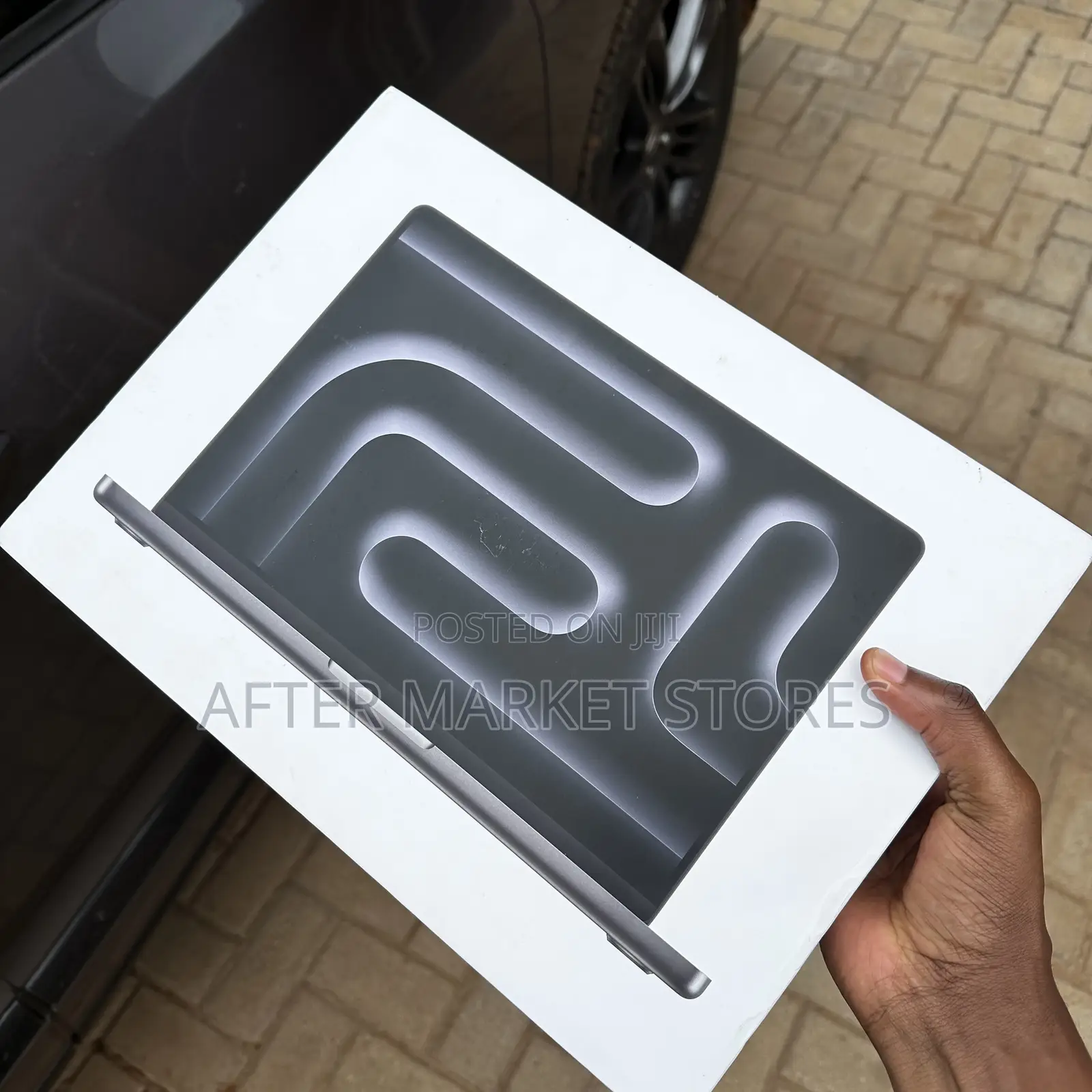 New Laptop Apple MacBook Pro 2026 M5 Max 36GB Apple M5 Max SSD 2T