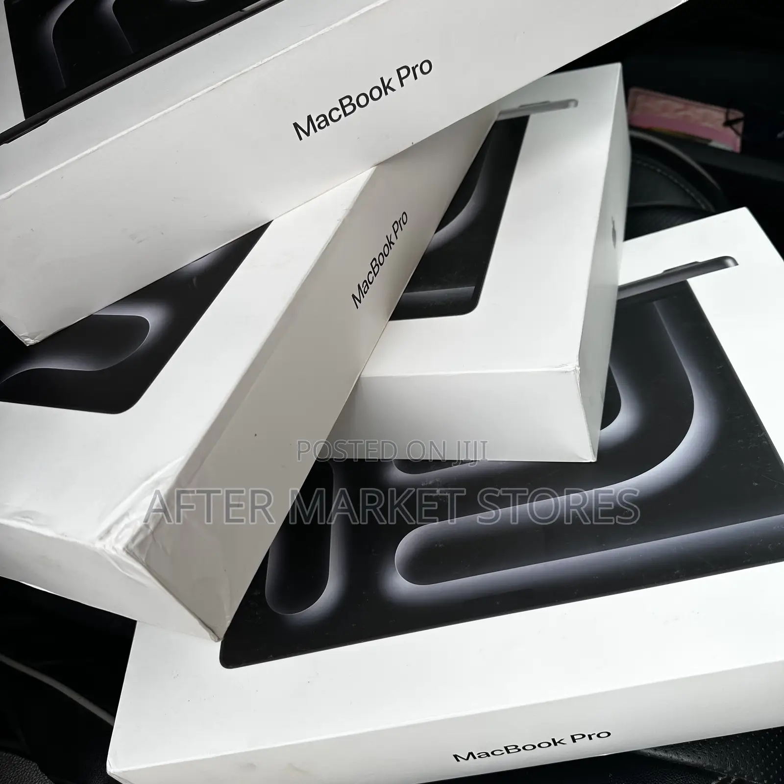 New Laptop Apple MacBook Pro 2026 M5 Max 36GB Apple M5 Max SSD 2T