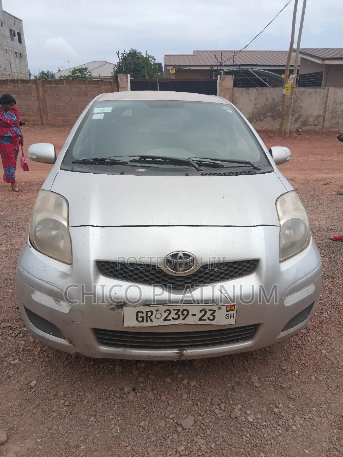 Toyota Vitz 1.0 FWD 5dr 2010 Silver