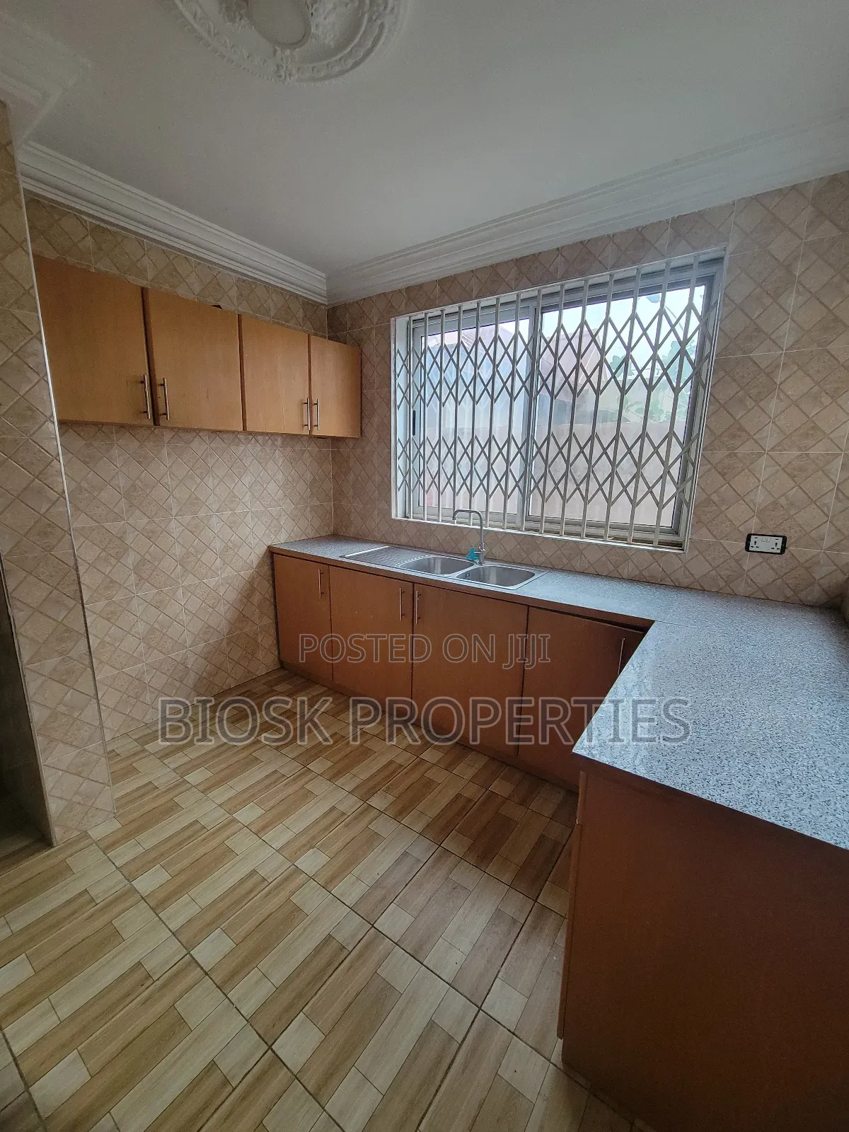 2bdrm Apartment in Biosk Properties, Valley View Area for rent