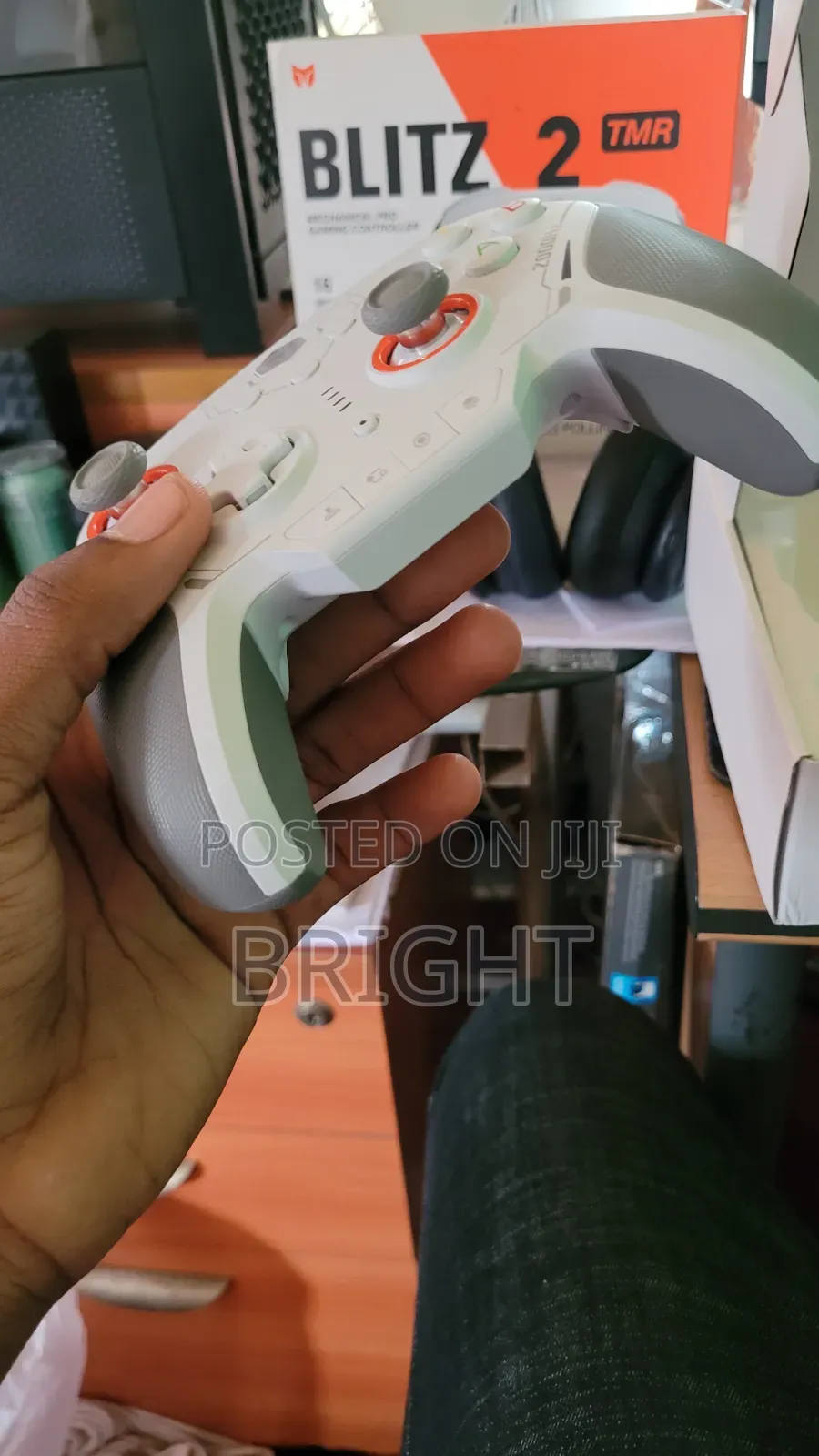 Blitz 2 Gaming Controller