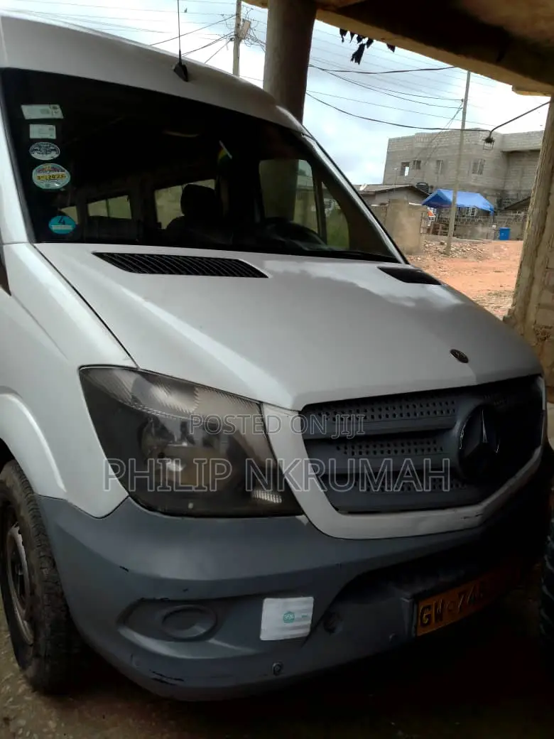 Mercedes-Benz Sprinter 2013 White