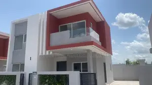 4bdrm Duplex in The Greens Estate, Community 25 for rent