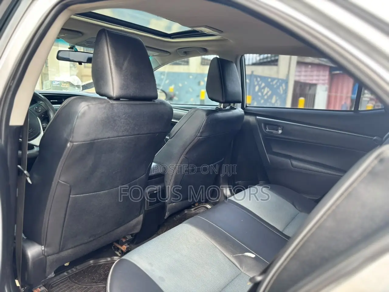 Toyota Corolla S 4dr Sedan (1.8L 4cyl CVT) 2015 Silver