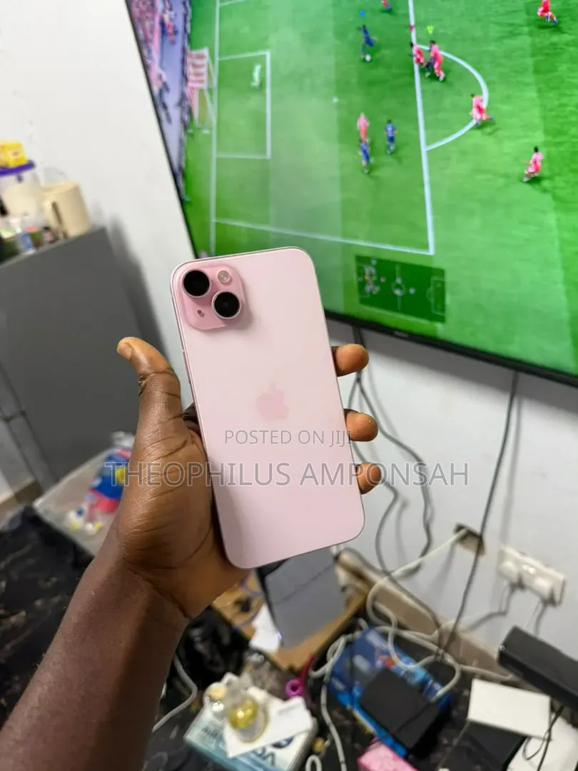 Apple iPhone 15 Plus 128 GB Pink