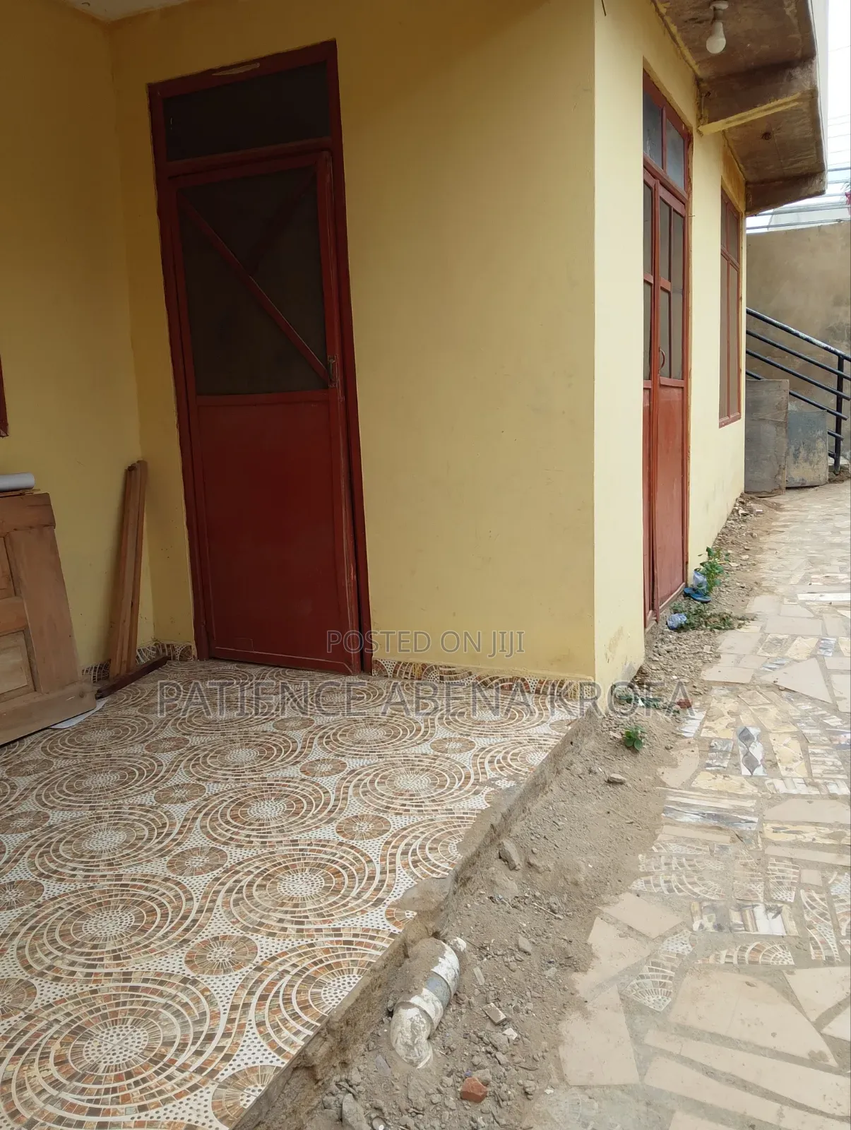1bdrm Room & Parlour in Vra, Last Stop for rent