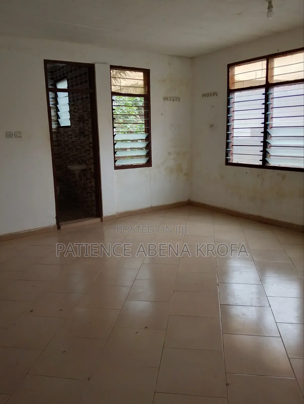 1bdrm Room & Parlour in Vra, Last Stop for rent