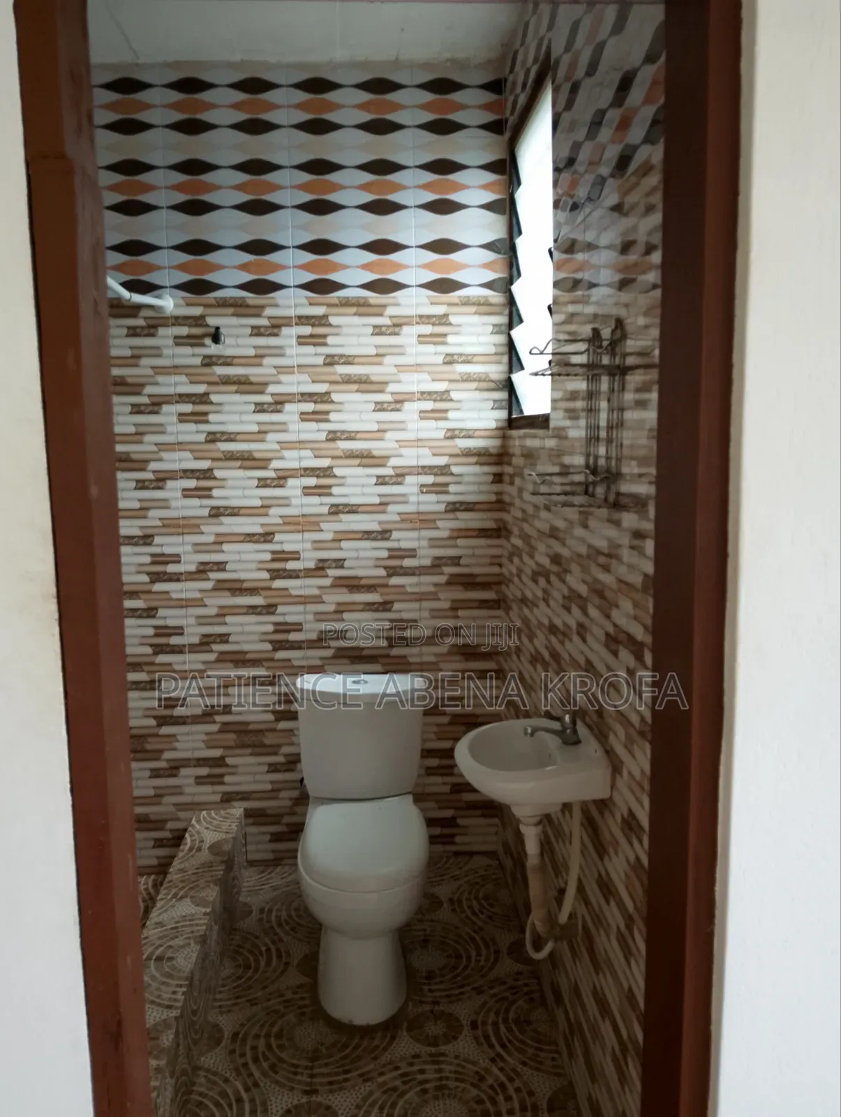 1bdrm Room & Parlour in Vra, Last Stop for rent