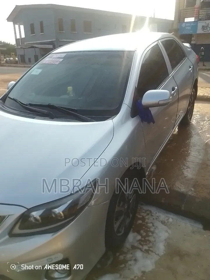 Toyota Corolla 2016 Silver