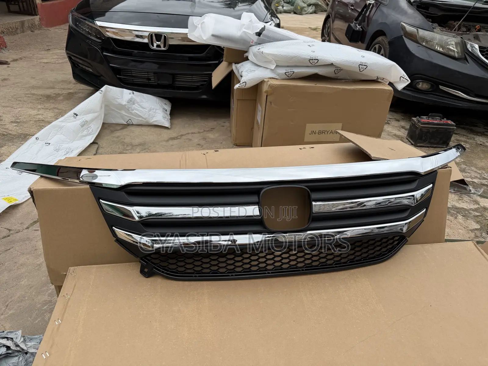 Honda Pilot 2016 - 2018 Front Grille