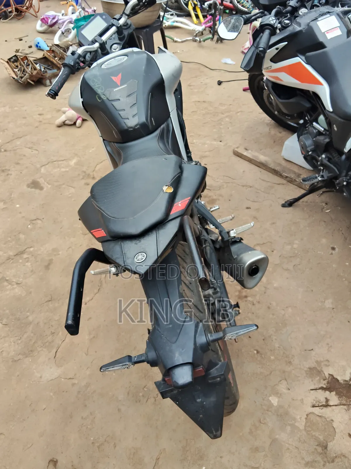 Yamaha 2022 Black