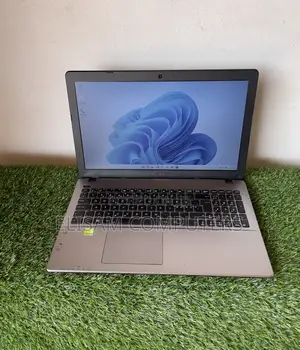 Laptop Asus X550JK 8GB Intel Core i5 HDD 500GB