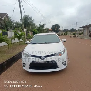 Toyota Corolla 2015 White