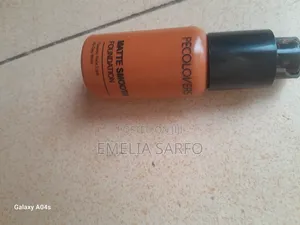 Pecolovers Matte Smooth Foundation