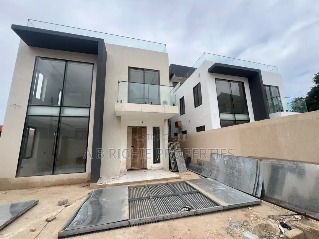 5bdrm House in Ab Richie Properties, Tseaddo for sale