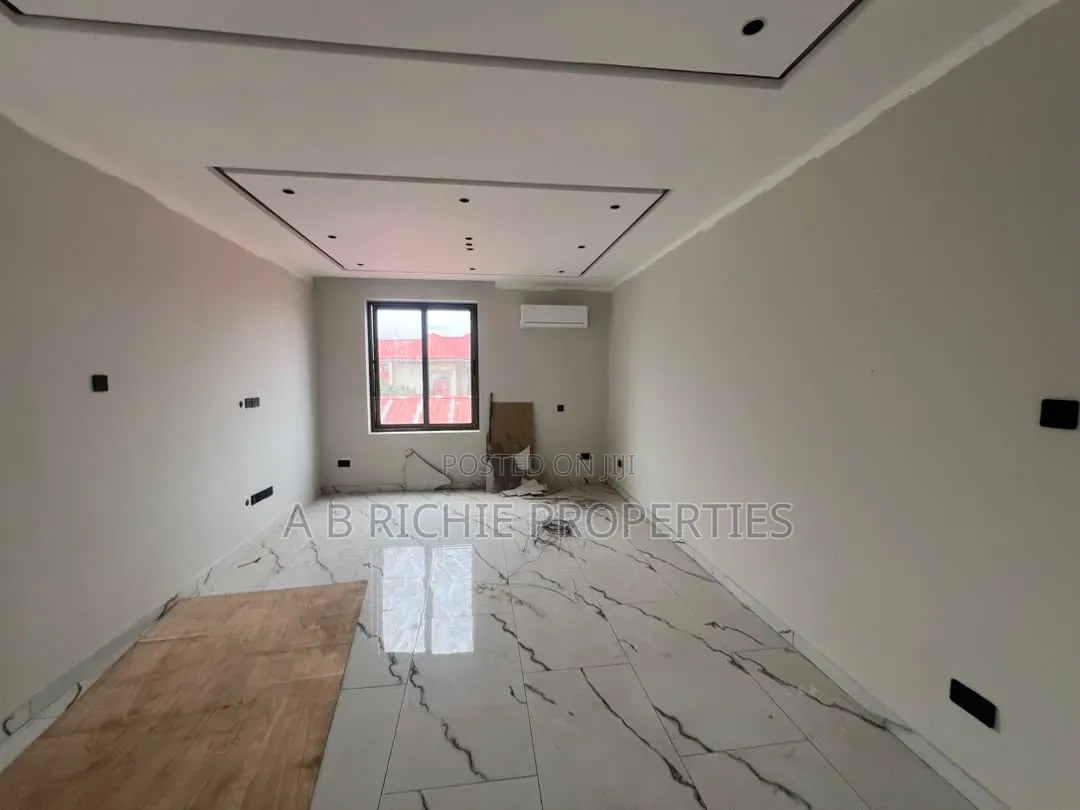 5bdrm House in Ab Richie Properties, Tseaddo for sale