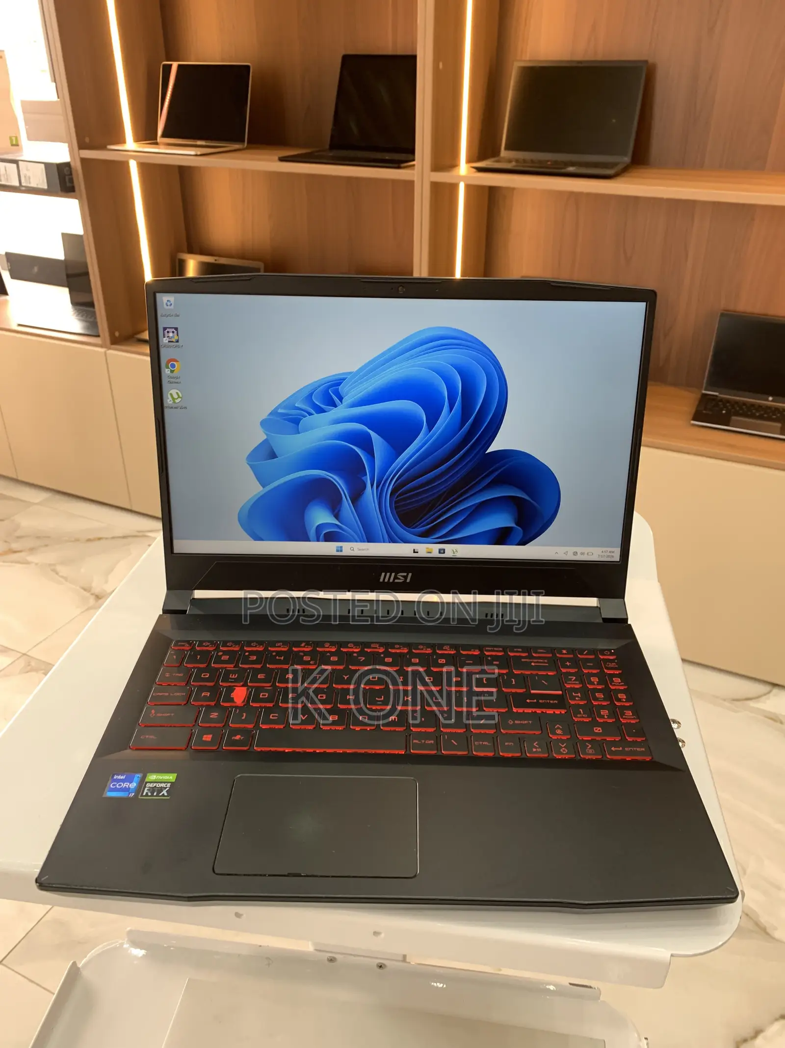 Laptop MSI 16GB Intel Core i7 HDD+SSD 1T