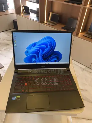 Laptop MSI 16GB Intel Core i7 HDD+SSD 1T