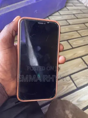 Apple iPhone XR 64 GB Red