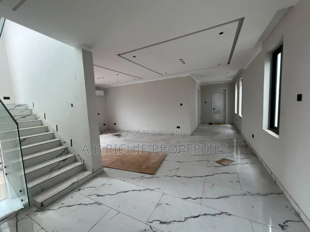 5bdrm House in Ab Richie Properties, Tseaddo for sale