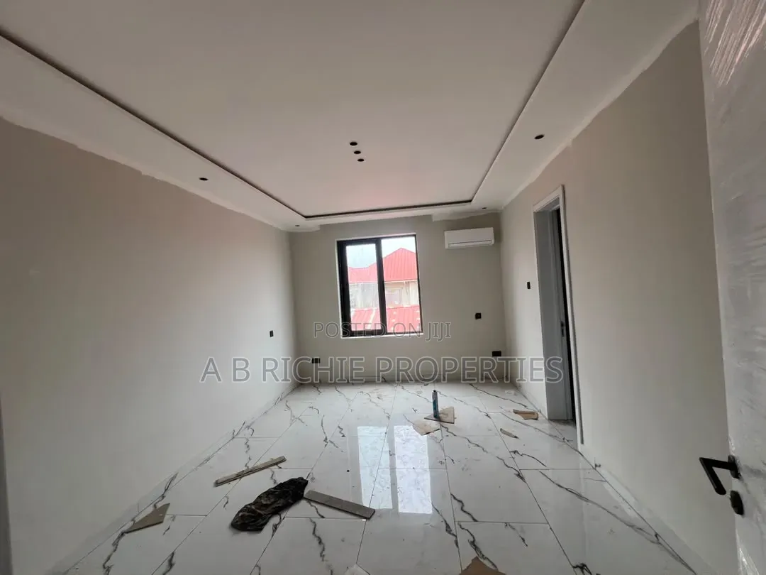 5bdrm House in Ab Richie Properties, Tseaddo for sale