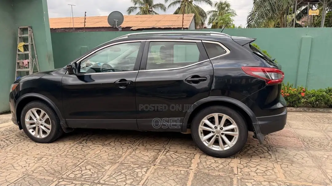 Nissan Qashqai 2018 Black