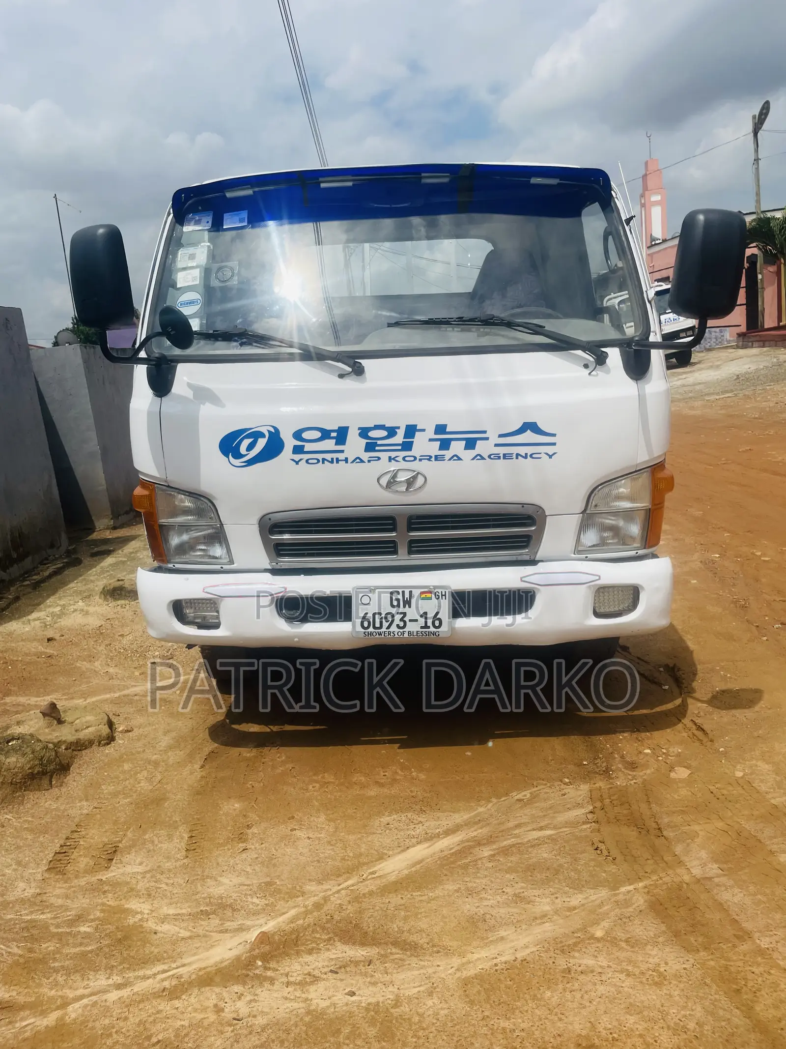 Hyundai Might 2