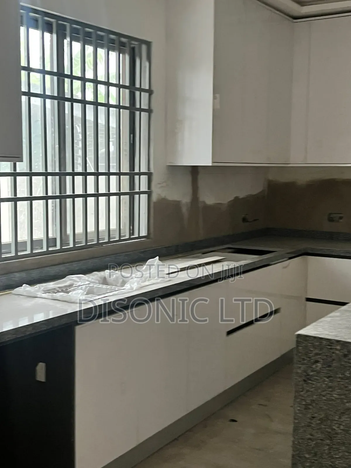 Furnished 4bdrm House in Accra Metropolitan for sale