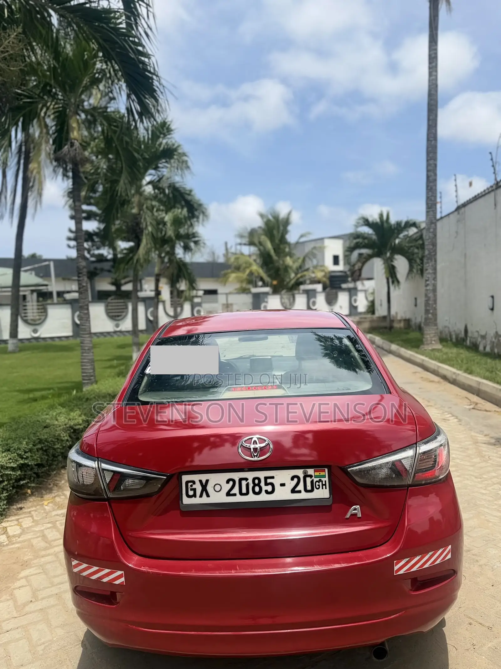 Toyota Yaris 2017 Red