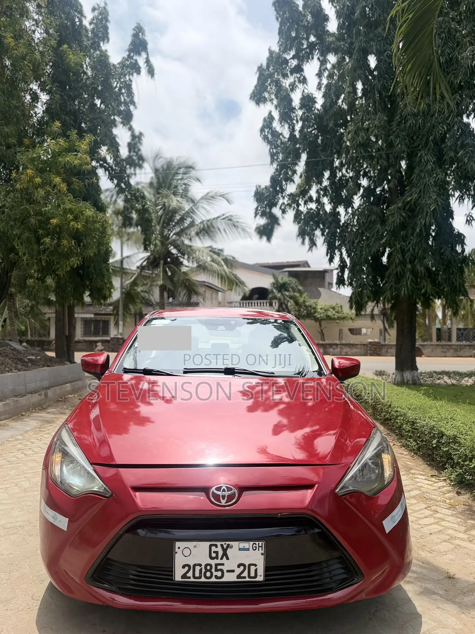 Toyota Yaris 2017 Red