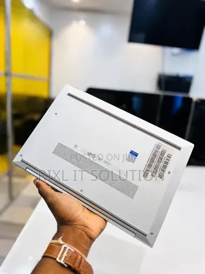 Laptop HP EliteBook 830 G7 8GB Intel Core i5 SSD 256GB