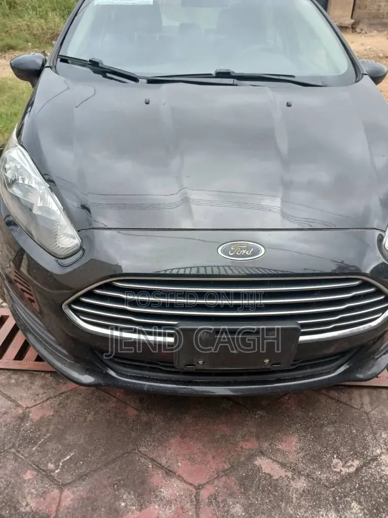 Ford Fiesta S 4dr Hatchback (1.6L 4cyl 5M) 2015 Black