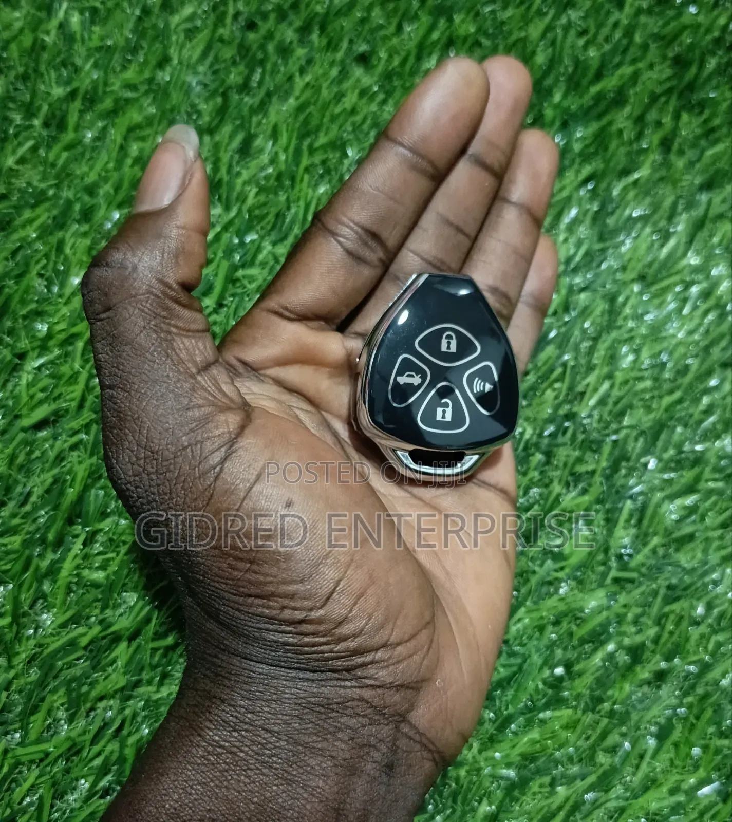 Scratch-Resistant Easy Press Key Fob Cover (Car Key Case)