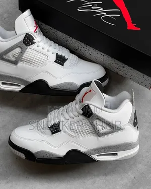 NIKE AIR JORDAN 4 Retro White Cement