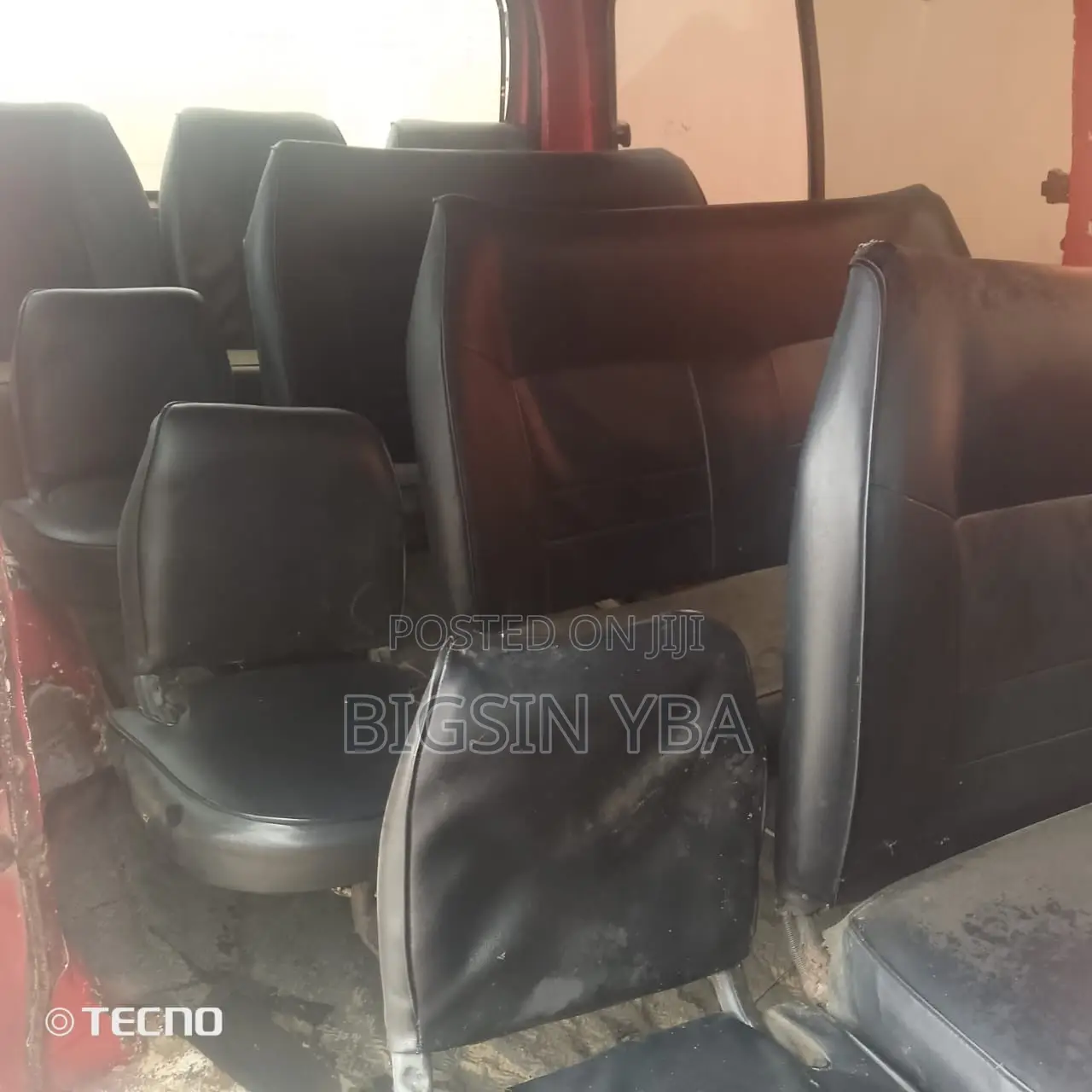 Toyota HiAce 2013 Red