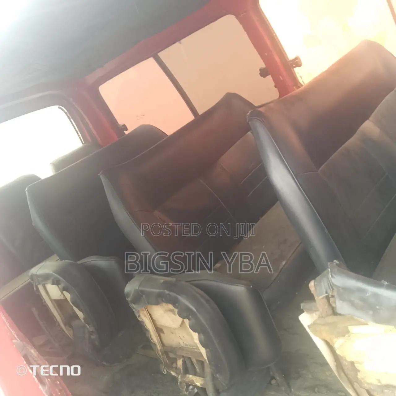Toyota HiAce 2013 Red