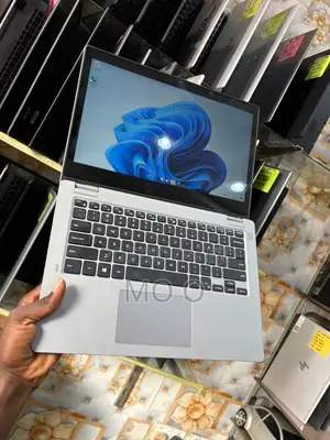 Laptop Dell Latitude 3310 2-in-1 8GB Intel Core i5 SSD 256GB