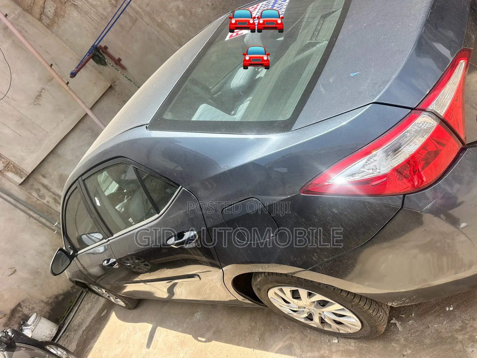 Toyota Corolla LE 4dr Sedan (1.8L 4cyl CVT) 2016 Gray