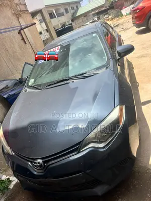 Toyota Corolla LE 4dr Sedan (1.8L 4cyl CVT) 2016 Gray
