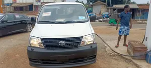 Toyota HiAce 2011 White