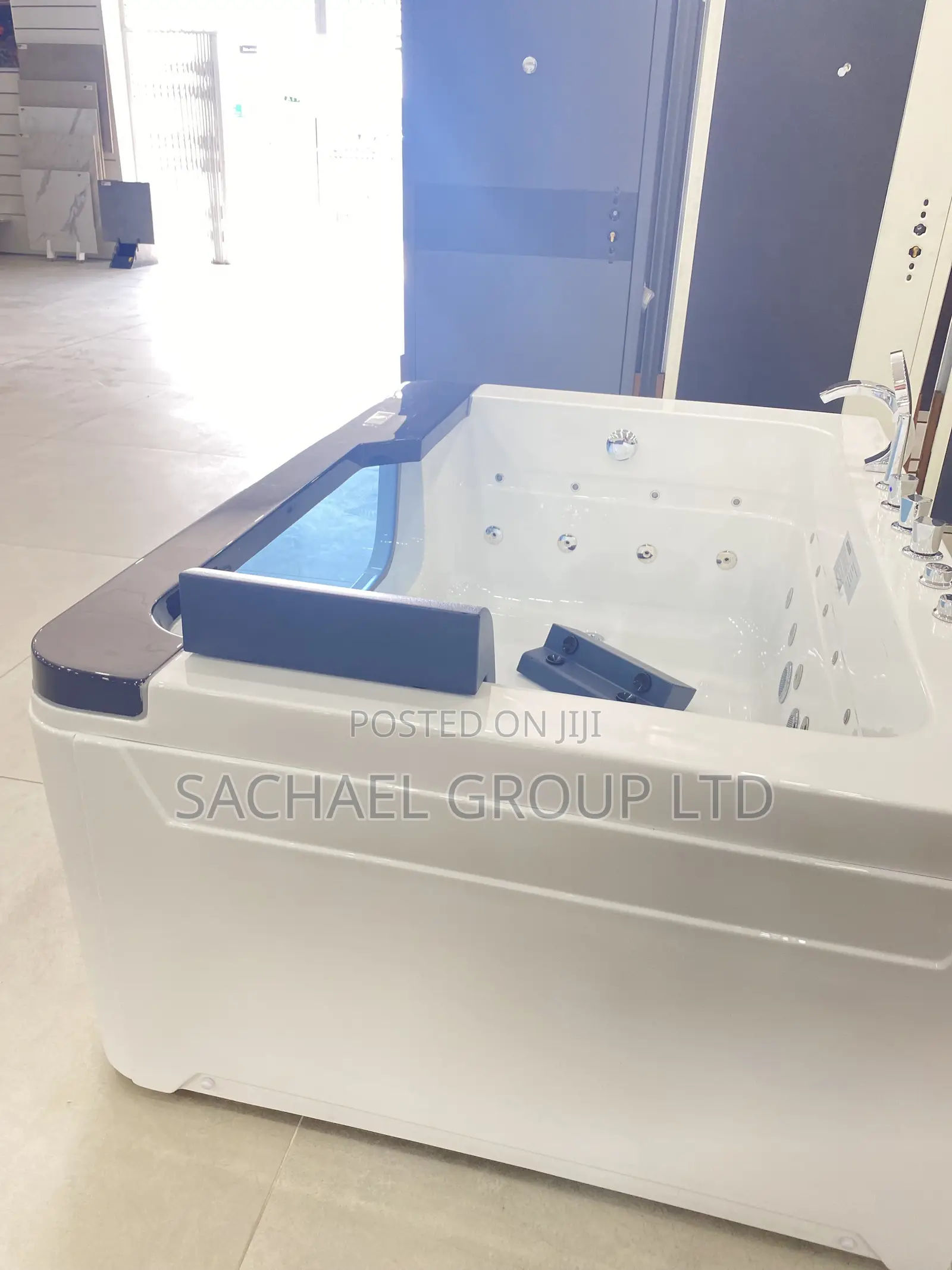 Elegant Double Jacuzzi