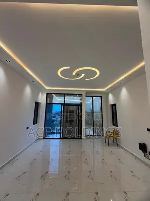 3bdrm Duplex in Lakeside for sale