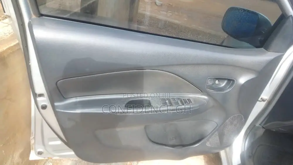 Toyota Yaris 1.5 2007 Silver