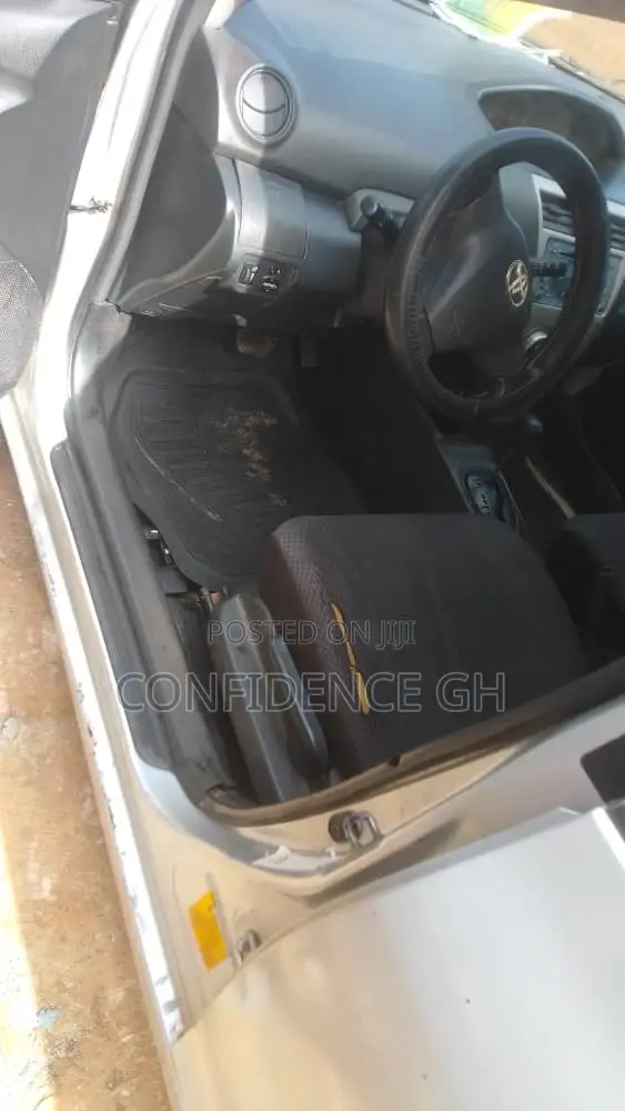 Toyota Yaris 1.5 2007 Silver