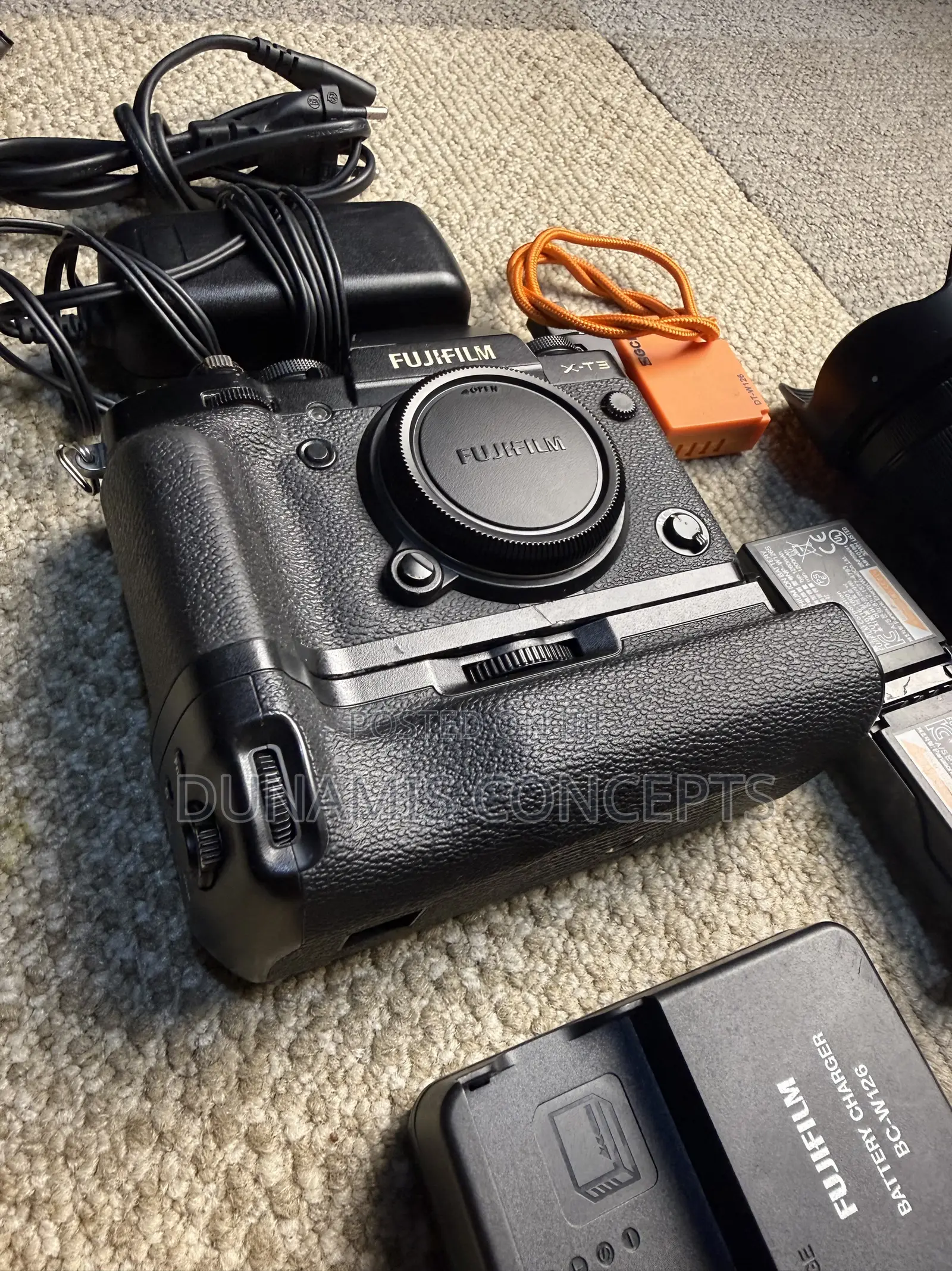 Fujifilm Xt3 With 16-50mm F2.8 Lens