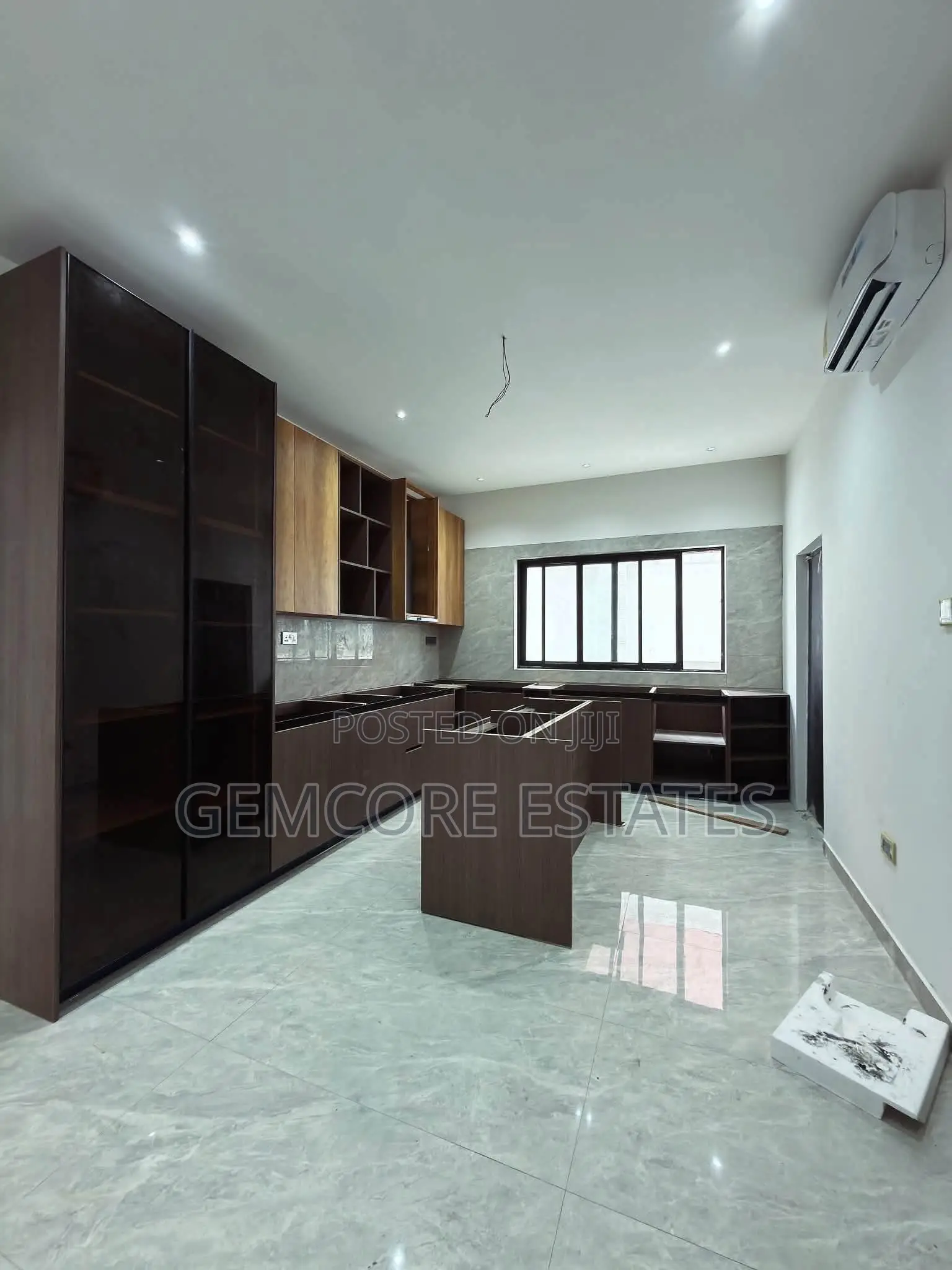 4bdrm House in Adjiringanor, Adjiriganor for sale
