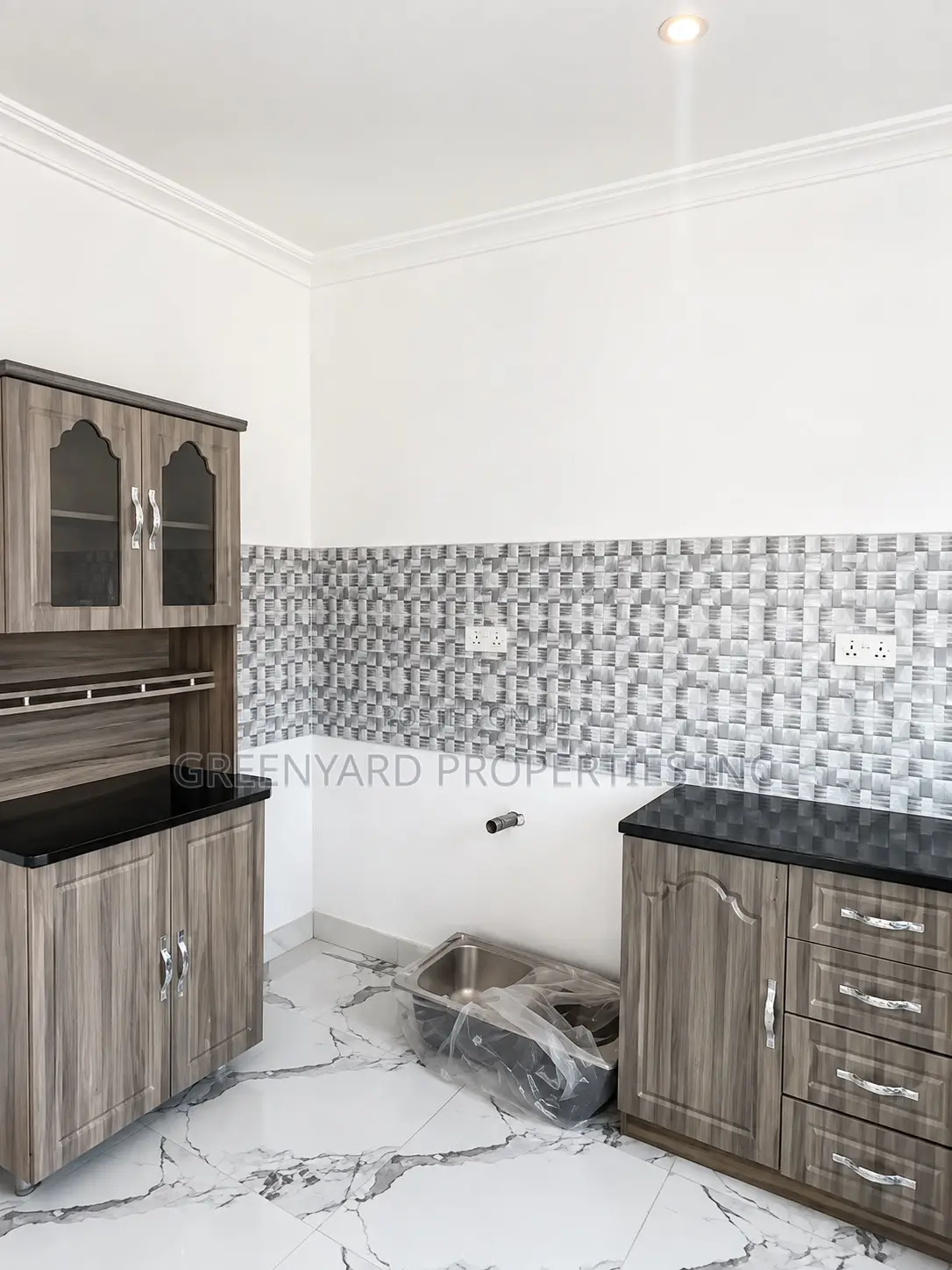 1bdrm Apartment in A&C Mall, East Legon for rent