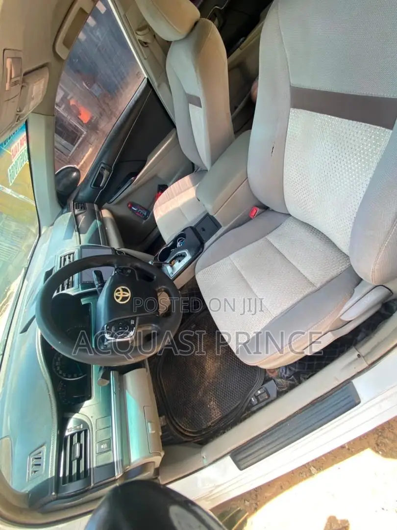 Toyota Camry L 4dr Sedan (2.5L 4cyl 6A) 2014 White